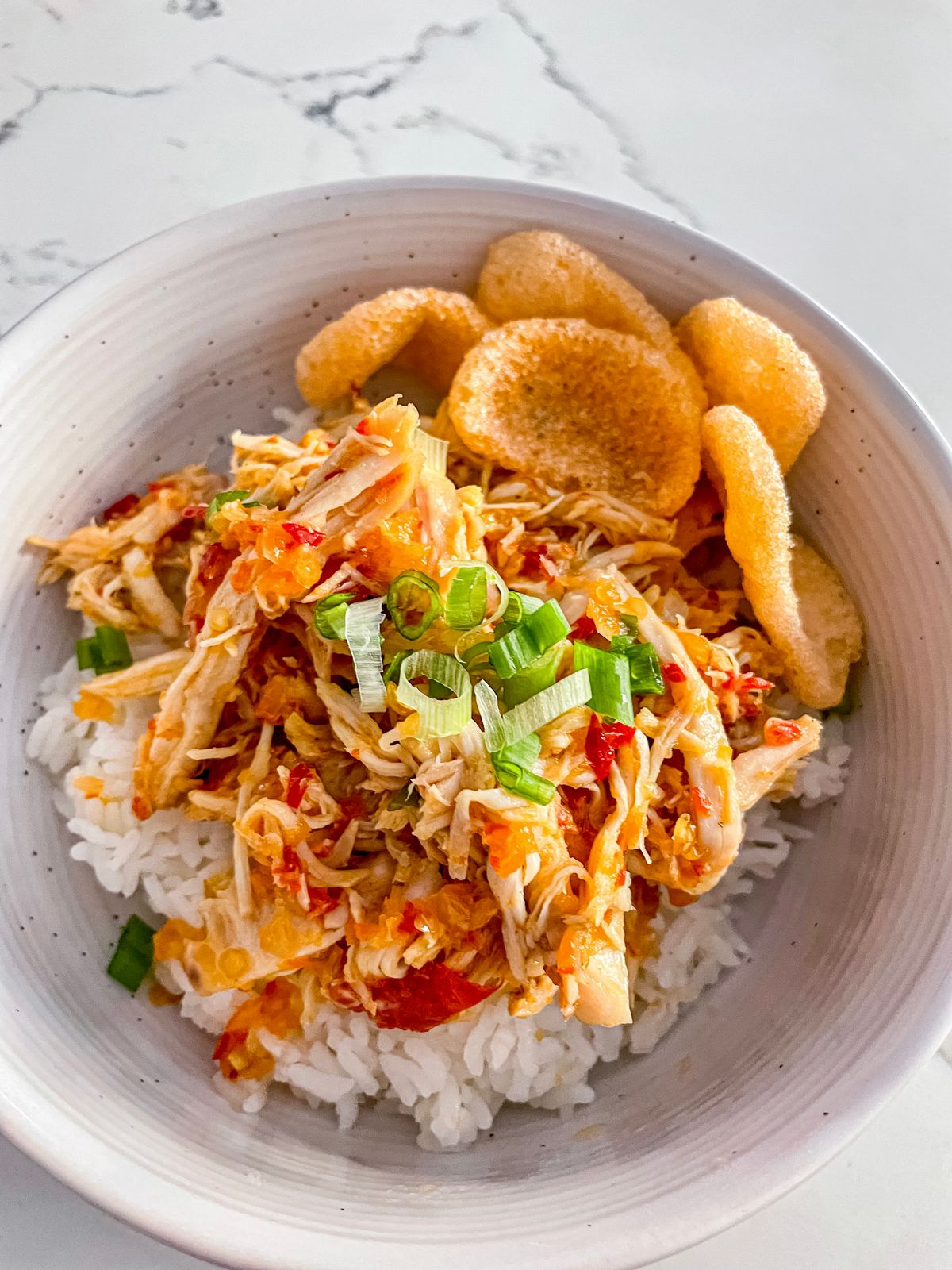 Ayam suwir pedas