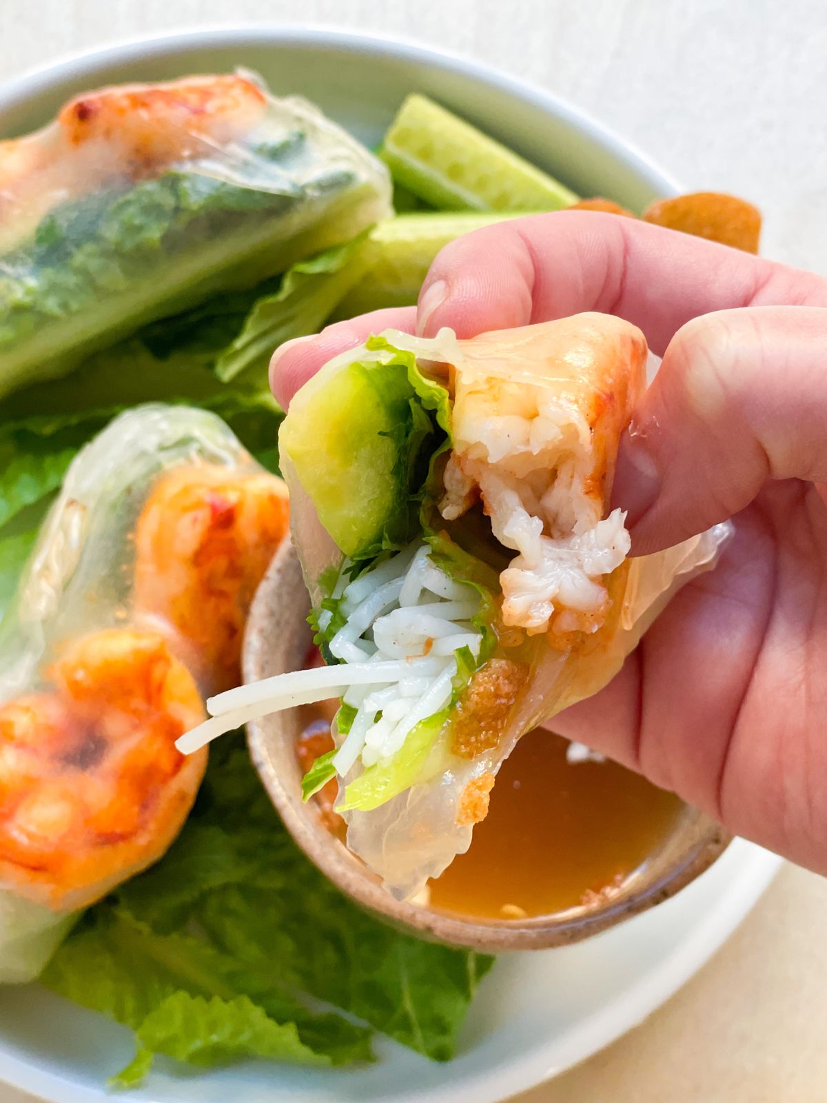 https://toasttohome.com/wp-content/uploads/2022/03/shrimp-rolls-recipe.jpg